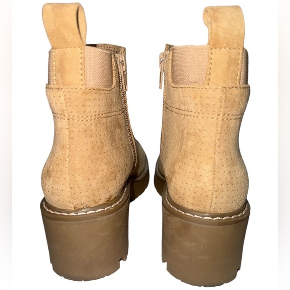 Sonoma Hadley Wedge Ankle Boots Banana Taupe 6.5 - Picture 5 of 9